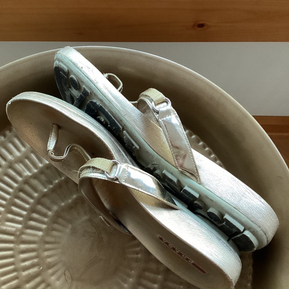 Prada Scandals - Picture 3 of 7